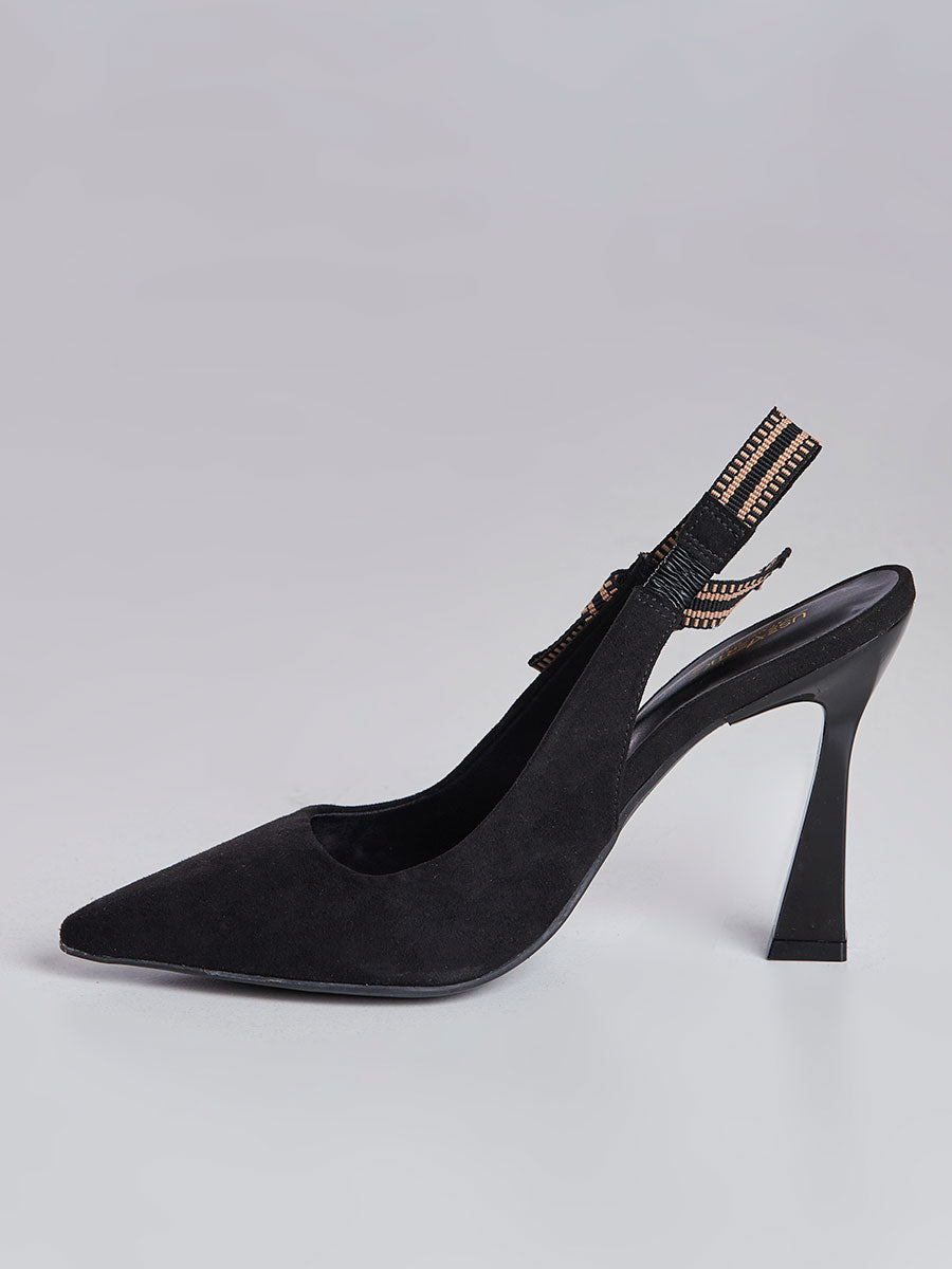Scarpin Slingback com Tira Listrada Preto