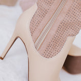Bota Brilho Salto Fino Bico Fino Offwhite