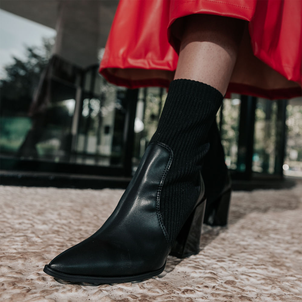 Bota Meia Salto Bloco Bico Fino Preto
