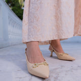 Scarpin Aberto Fivela Creme