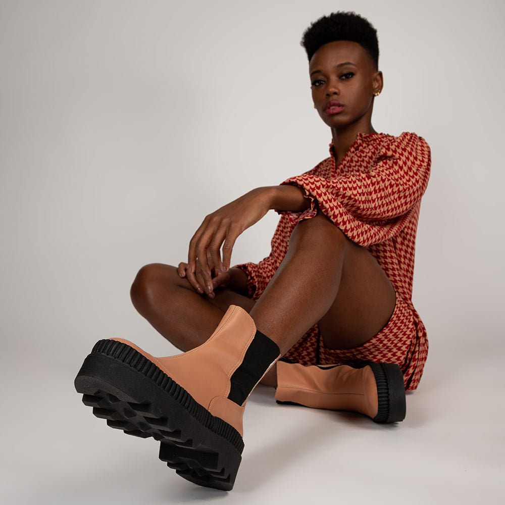 Ankle Boot Chelsea com Solado  Chunky  Blush