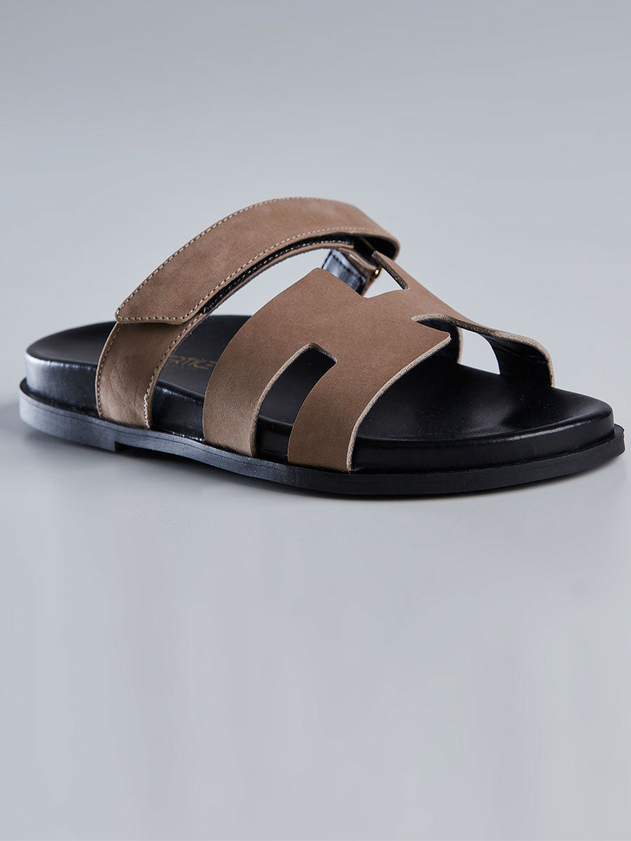 Sandália Slide Feminina com Tiras Largas Bege