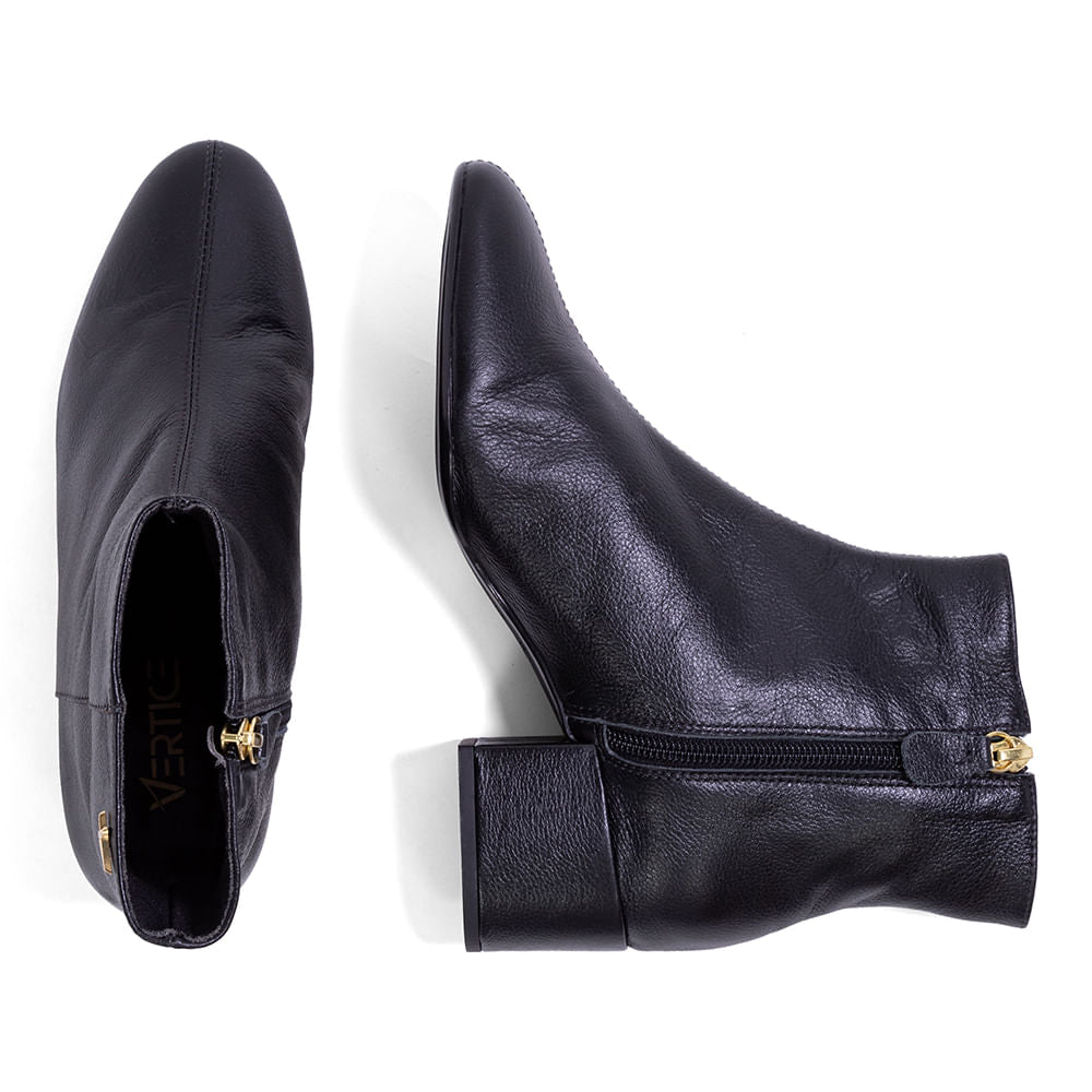 Bota de Couro Cano Médio Salto Bloco  Preto