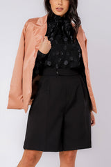 Bermuda Jords com Bolsos Faca Preto