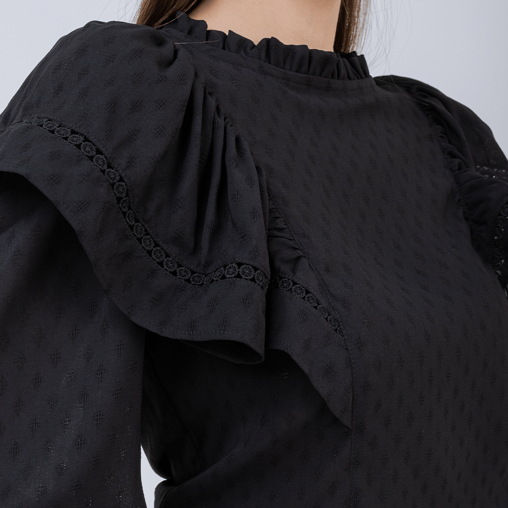 Blusa Babado Manga  Preto