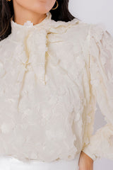 Blusa Chiffon Flor 3D Manga Longa Offwhite