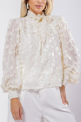 Blusa Chiffon Flor 3D Manga Longa Offwhite