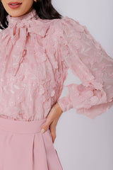 Blusa Chiffon Flor 3D Manga Longa Rosa