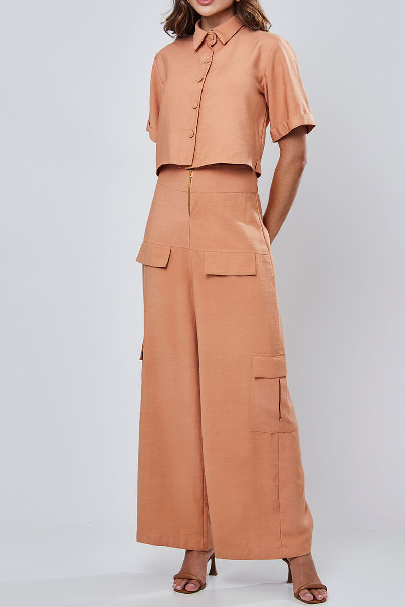 Calça Texturizada com Bolsos Camel