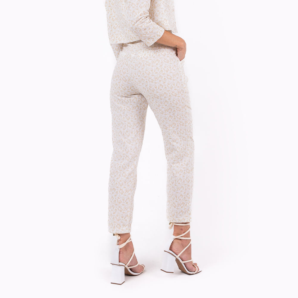 Calça Cenoura Areia