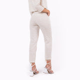 Calça Cenoura Areia