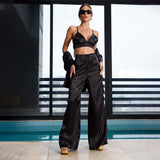 Calça Pantalona Cetim Bolsos Preto