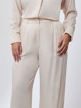 Calça Pantalona Acetinada Perola