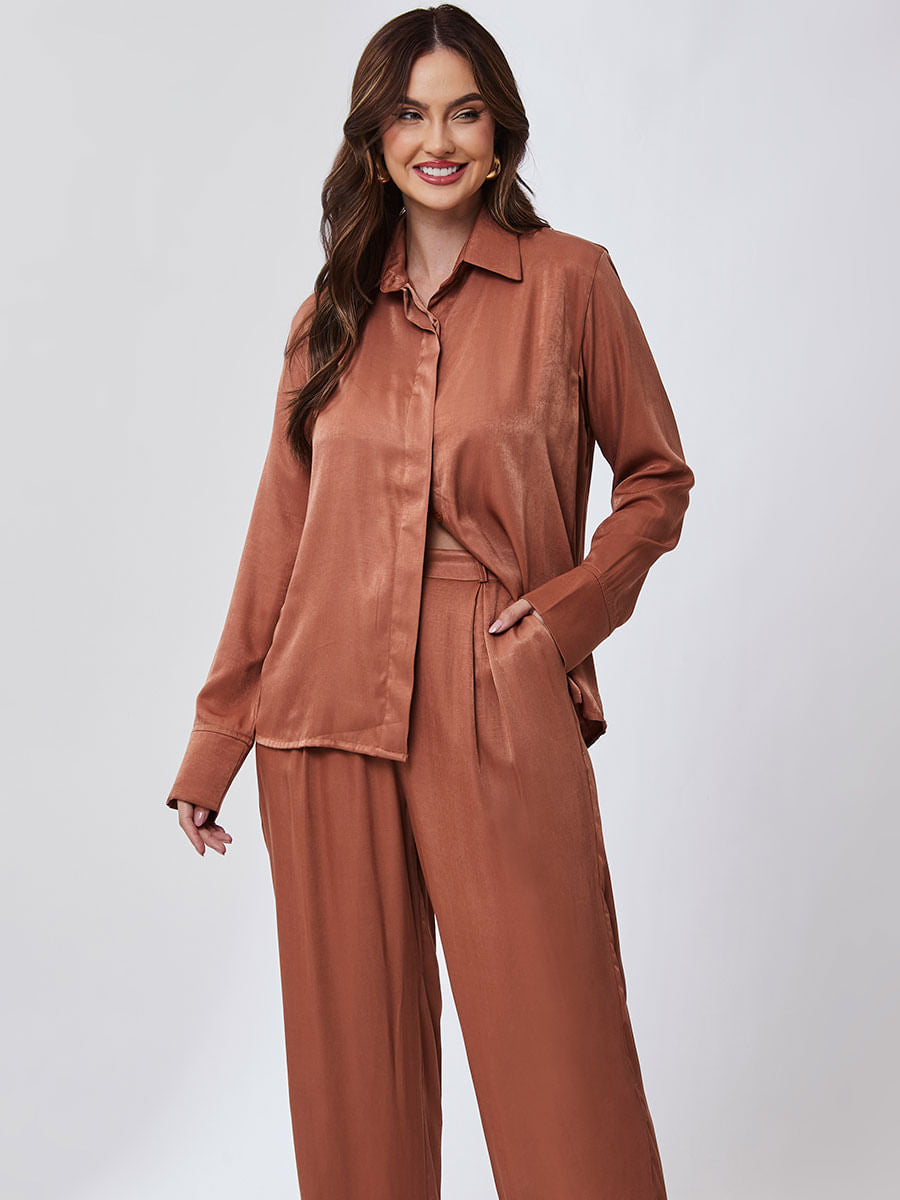 Camisa Acetinada Alongada Camel