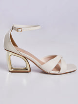 Sandalia Salto Geometrico Vazado Porcelana