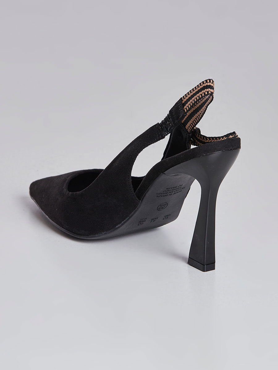 Scarpin Slingback com Tira Listrada Preto