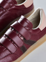 Tênis Casual Feminino com Tiras de Velcro Marsala