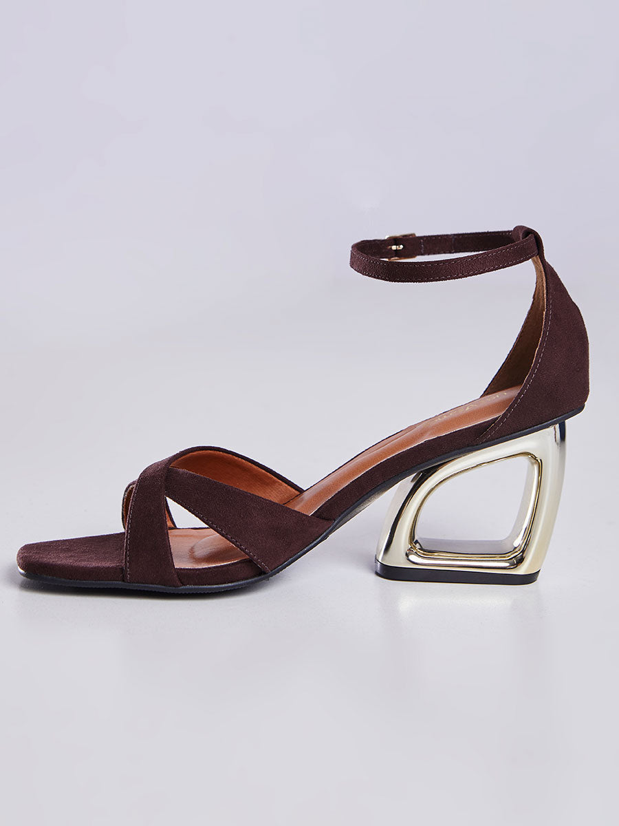 Sandalia Salto Geometrico Vazado Vinho